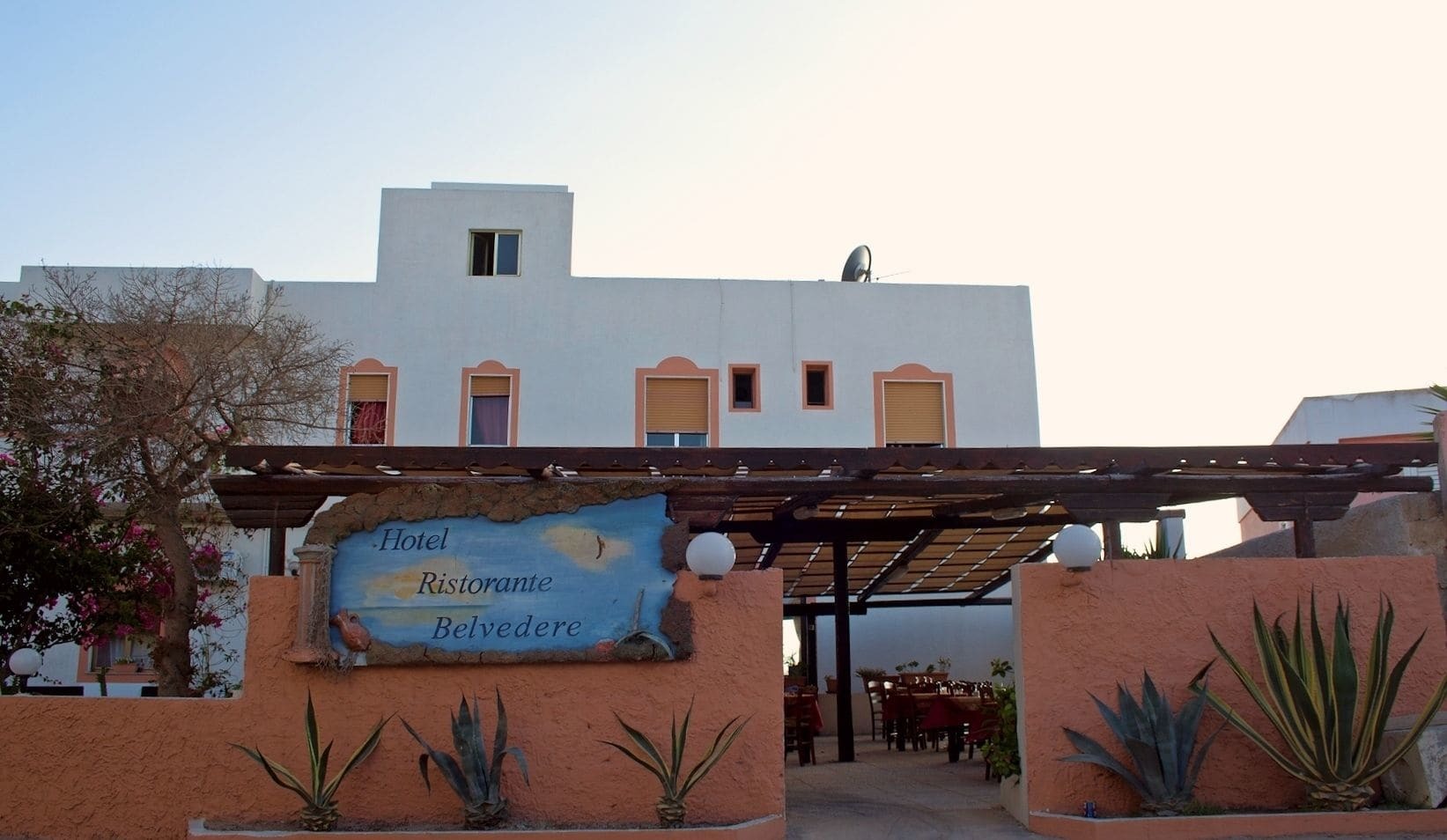 Hotel Belvedere LMP Exteriör bild